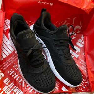 Black APL women’s Sneakers